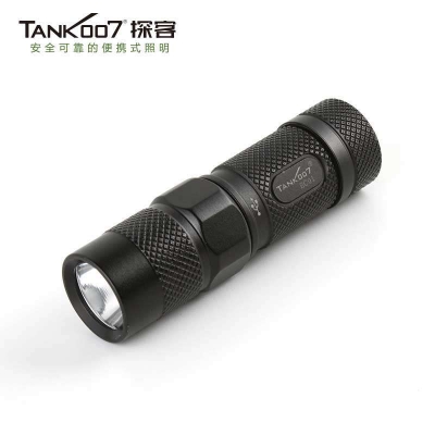 Tank007探客新品EC01迷你吸磁便攜USB直充LED手電筒